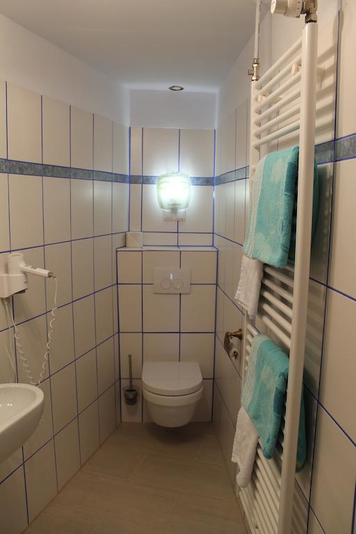 Kreuzerhof Hotel Garni Rothenburg ob der Tauber Room photo